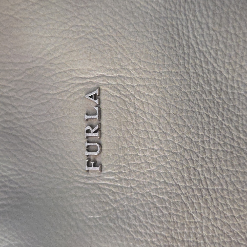 Furla Tan/beige Italian Leather large Shoulderbag Satchel Great Condition. - Picture 2 of 16